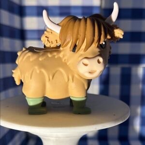 Charming Tan Highland Cow Pocket-bac holder